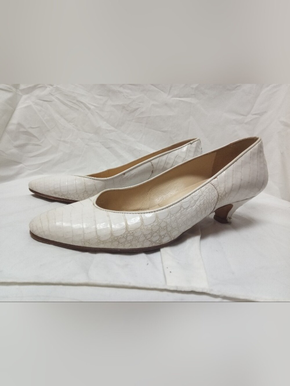 Manolo Blahnik Sz 6 White Leather Vtg Slip On Heels